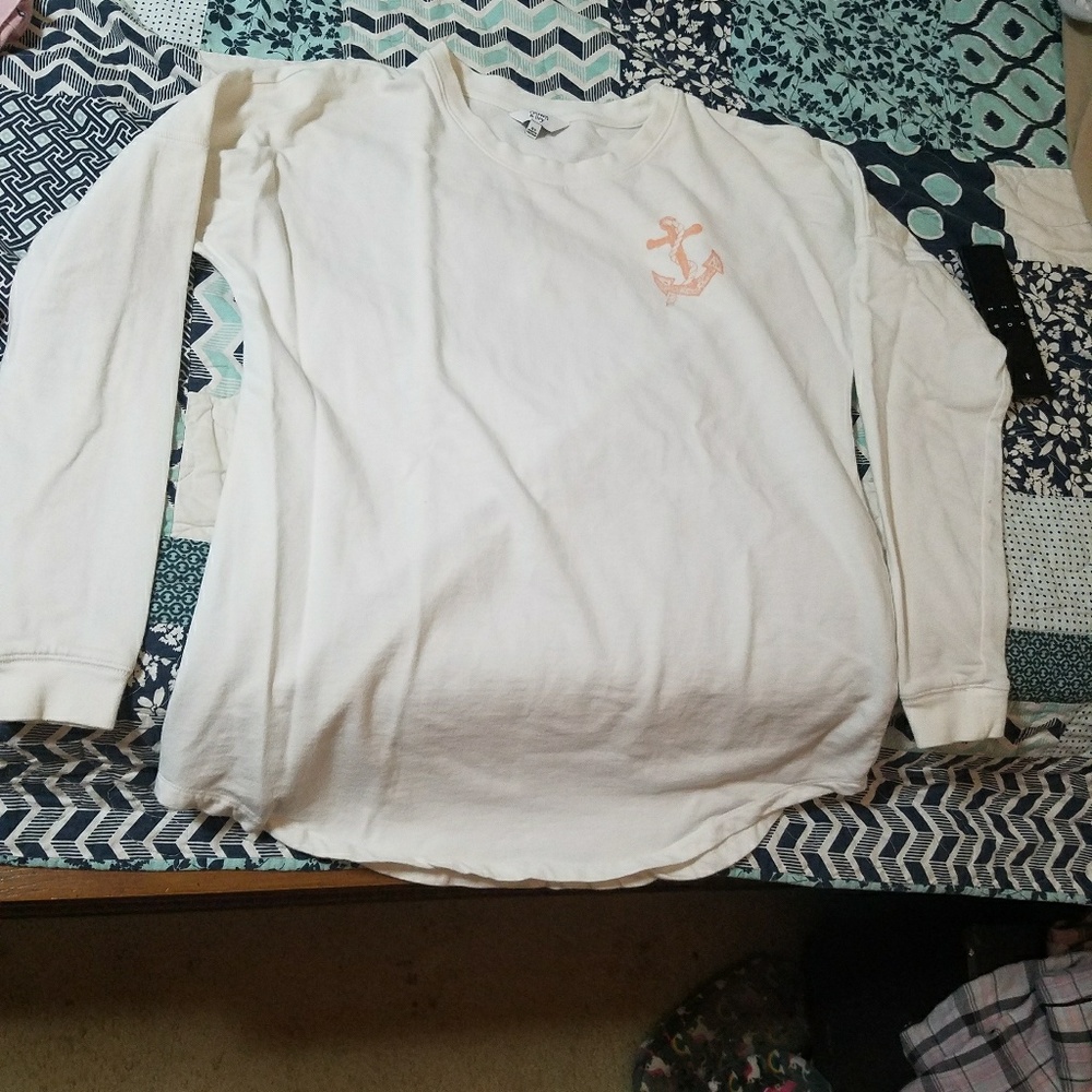 Crown & Ivy long sleeve